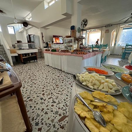 Hotel S'Ortale Con Parcheggio Interno E Ristorante All'Aperto โอโรเซย ภายนอก รูปภาพ
