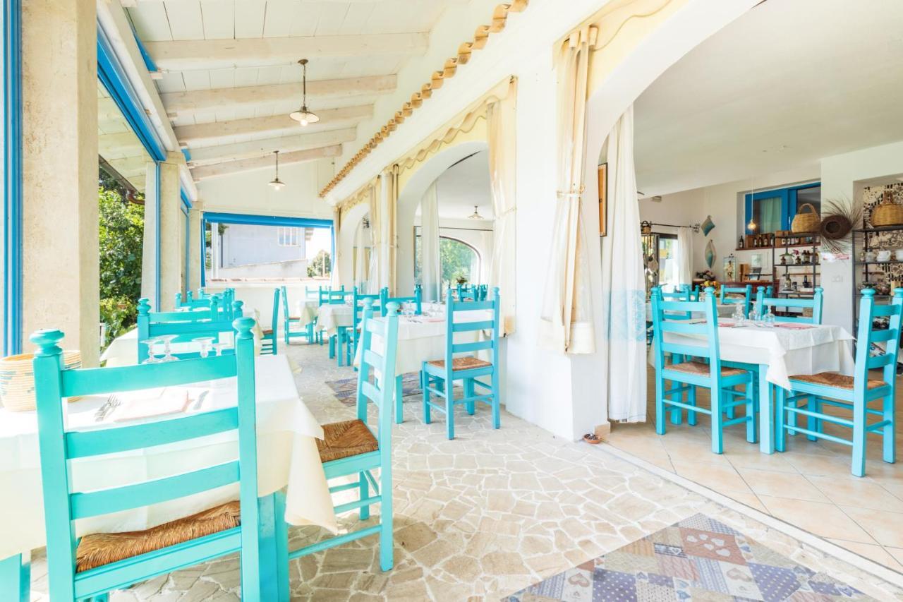Hotel S'Ortale Con Parcheggio Interno E Ristorante All'Aperto โอโรเซย ภายนอก รูปภาพ
