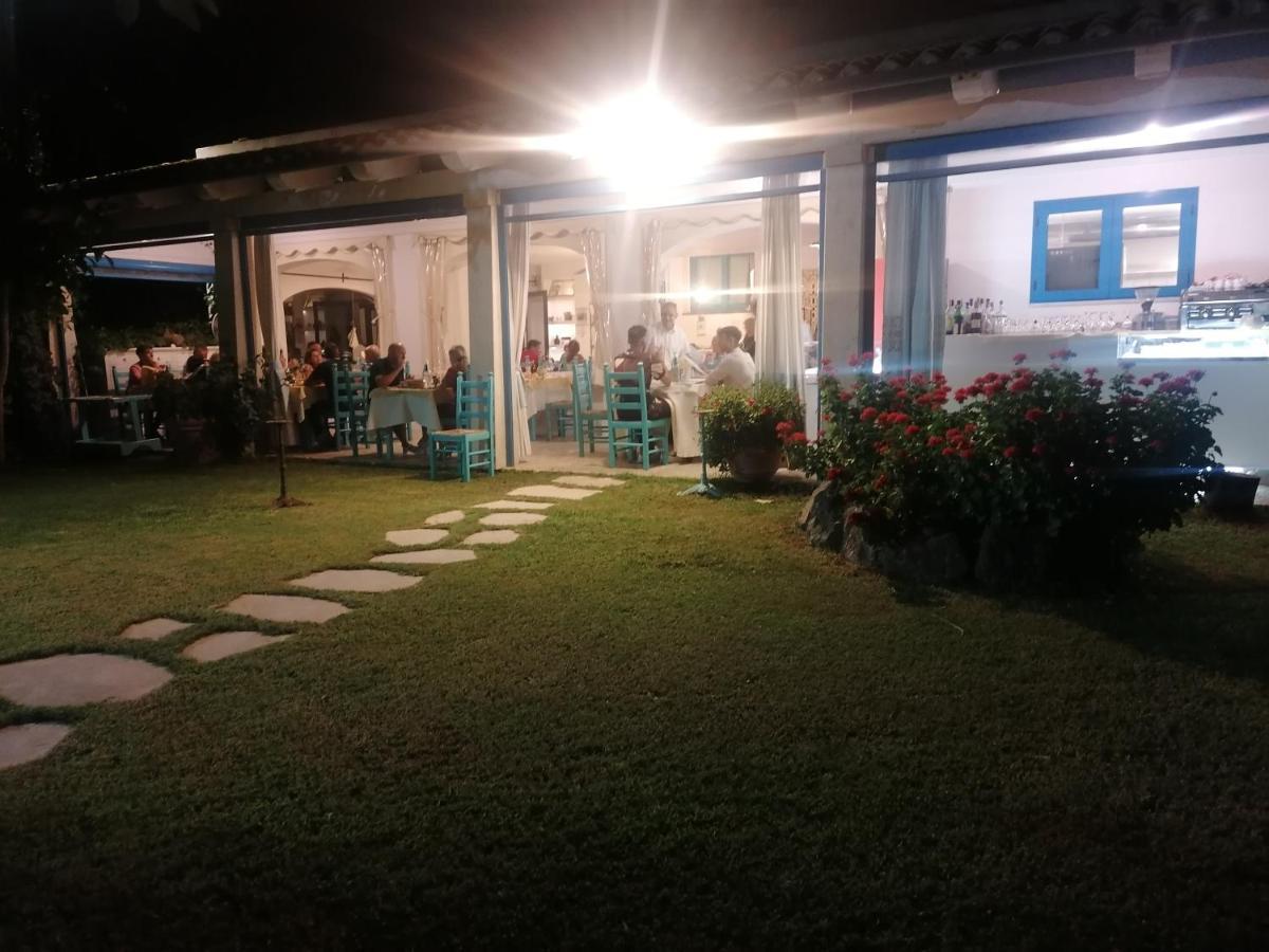 Hotel S'Ortale Con Parcheggio Interno E Ristorante All'Aperto โอโรเซย ภายนอก รูปภาพ
