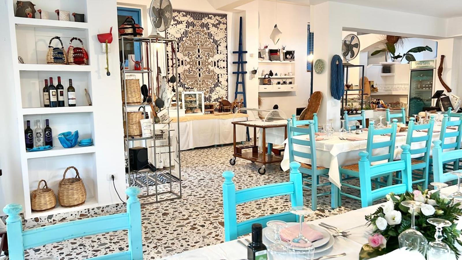 Hotel S'Ortale Con Parcheggio Interno E Ristorante All'Aperto โอโรเซย ภายนอก รูปภาพ