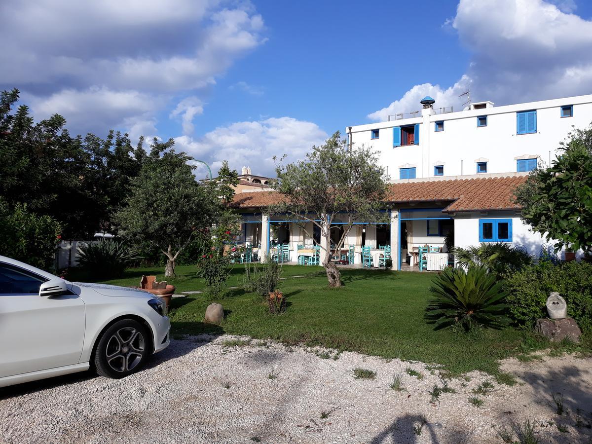 Hotel S'Ortale Con Parcheggio Interno E Ristorante All'Aperto โอโรเซย ภายนอก รูปภาพ