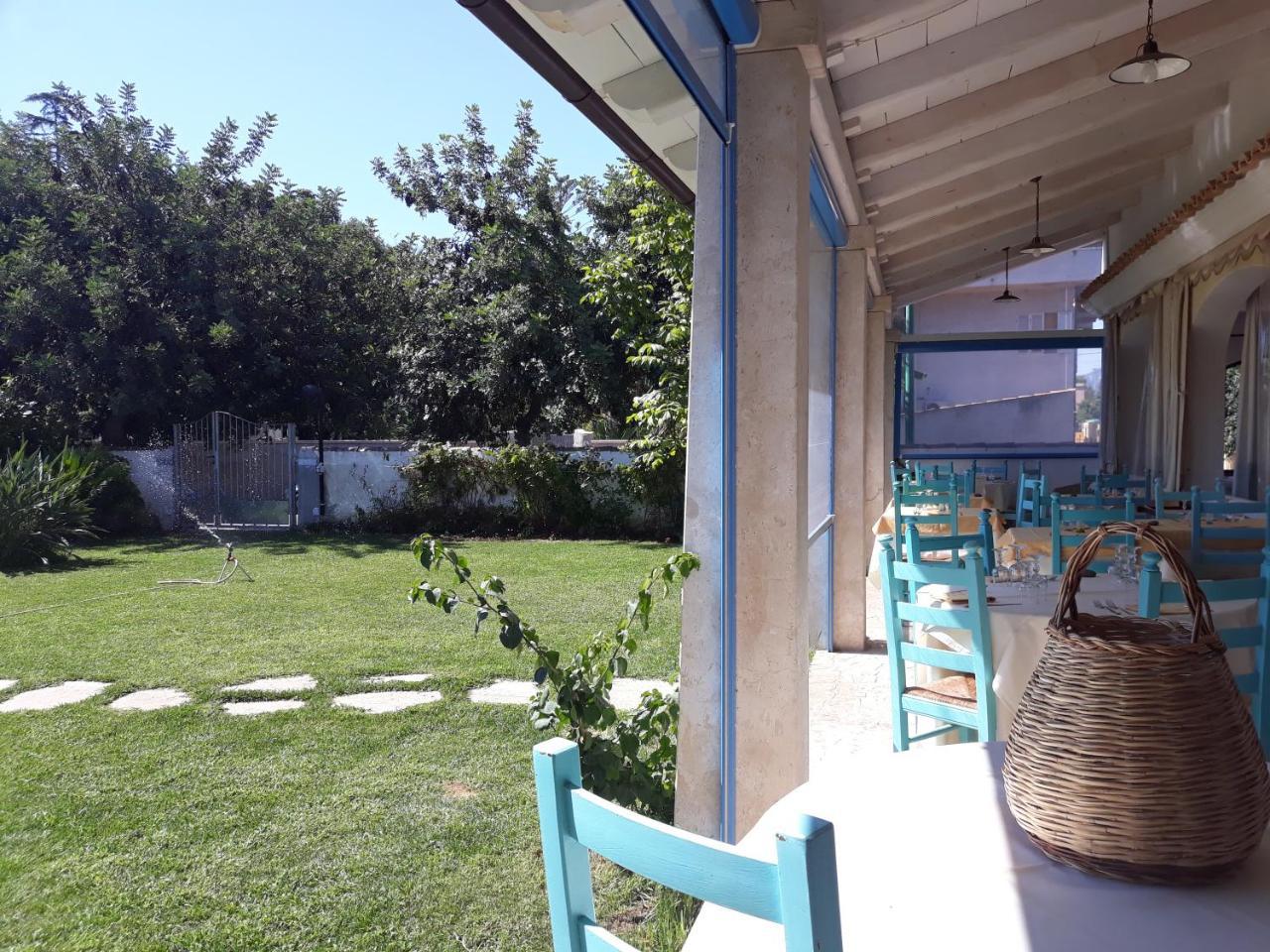 Hotel S'Ortale Con Parcheggio Interno E Ristorante All'Aperto โอโรเซย ภายนอก รูปภาพ