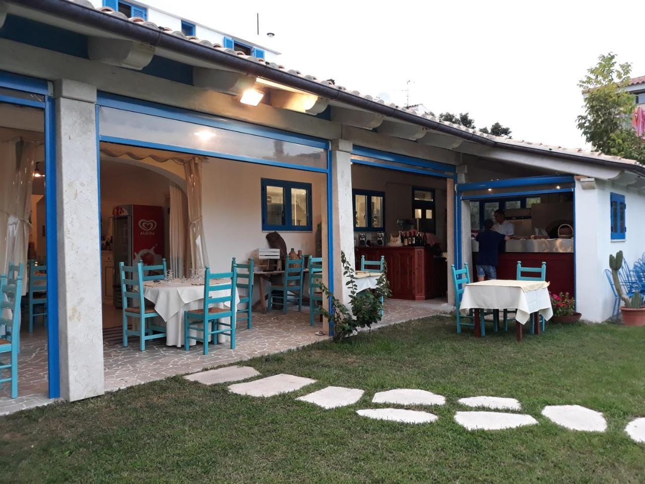 Hotel S'Ortale Con Parcheggio Interno E Ristorante All'Aperto โอโรเซย ภายนอก รูปภาพ